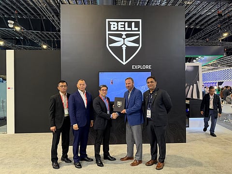 INAEC Aviation and Bell Textron representatives gather in Singapore to mark INAEC’s official designation as an approved maintenance center in the Philippines for the Bell 429 helicopter. They are (from left) Capt. Clark Carreon,
general manager, INAEC North; Dexter Ampong, INAEC general manager; Benjamin “Jay” R. Lopez INAEC president; Chris Schaefer, Bell vice president, global customer solutions; and Kirpal Singh, Bell manager, customer support and services.