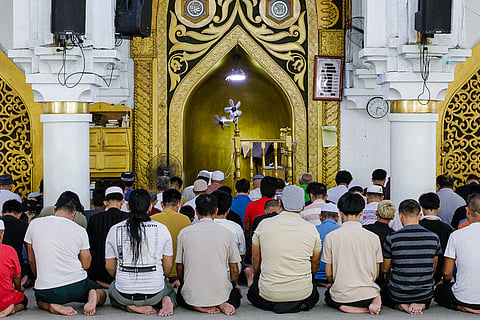 Scenes at Golden Mosque a day before Ramadan