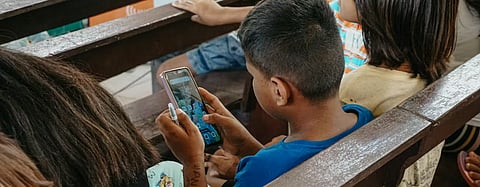 PINAG-AARALAN ng Malacañang ang mga hakbang para mapababa ang teenage pregnancy sa bansa.