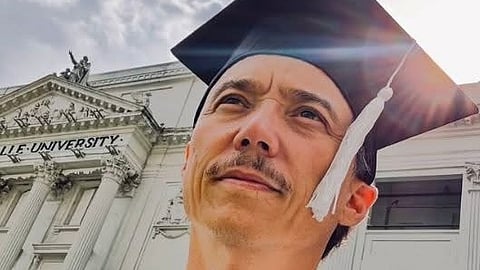 EPY Quizon fulfills promise to complete his education.