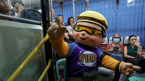 Yum surprises commuters 