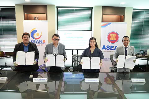 ASEAN Business Advisory Council Executive Director Patrick Chua and Chairman Jose Ma. Concepcion III, PSAC Lead for Digital Infrastructure Myla Villanueva, and GoDigital Philippines chair Atty. Mark S. Gorriceta seal a partnership to support digital inclusion and AI-driven growth ahead of the 2026 ASEAN Summit in the Philippines