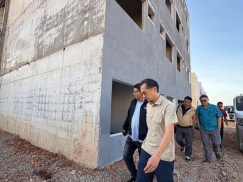 DPWH clears Bacolod illegal structures