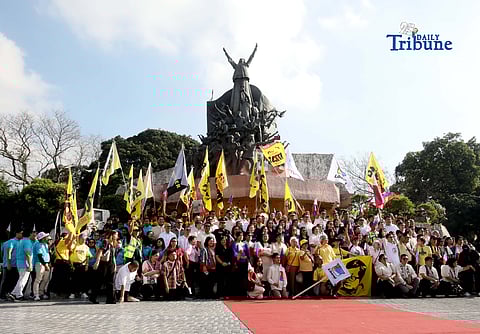 (February 25 2026) PbGen. Randy Glenn Silvio and Quezon City Council Majority Floor leader Councilor Aly Medalla lead the wreath-laying ceremonies to commemorate the 40th Edsa People Power Revolution on Wednesday February 25 2026,  along Edsa in Quezon City. Photo/Analy Labor
