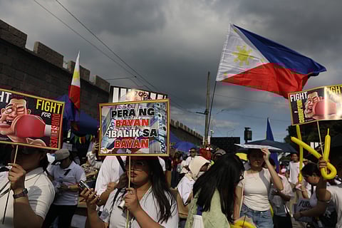 Another revolution?: Scenes from EDSA
