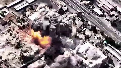 U.S. strikes Iranian Guard HQ; reports first American d*aths