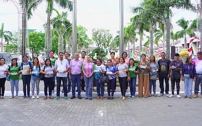 Incentives for Health — The Iloilo provincial government recognizes 483 of its 1,721 barangays that kept dengue at bay for most of 2025, awarding PHP5,000 each during a ceremonial event at the Provincial Capitol.