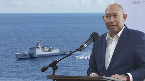 Stratbase Institute President Dindo Manhit