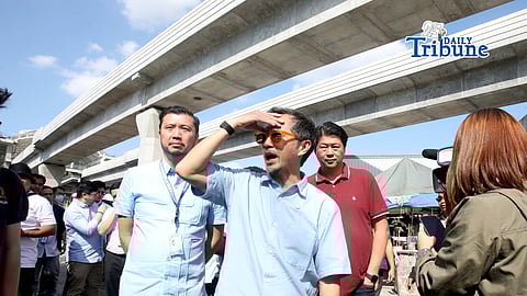 (March 10 2026) Department of Public Works and Highways (DPWH) Secretary Vince Dizon, together with Valenzuela City Mayor Wes Gatchalian, inspected the ongoing drainage and road rehabilitation works near PNR depot in Valenzuela station, Valenzuela City on Tuesday, March 10, 2026. The project aims to mitigate flooding in the area, which worsened following construction activities for the Department of Transportation’s North-South Commuter Railway that disrupted existing drainage systems. Photo/Analy Labor
