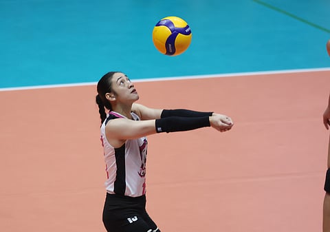 JUSTINE Jazareno displays defensive brilliance all-game long to help Akari clip Creamline, 25-21, 28-26, 17-25, 25-21, in the PVL All-Filipino Conference Thursday at the FilOil Playtime Centre in San Juan.