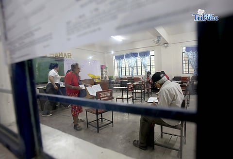 (March 14 2026) Residents Cast their votes for the special election for Antipolo’s 2nd congressional district, fill the district’s vacant seat in the House of Representative for the remainder of the 20th congress, after Romeo Acop the incumbent, died on December 20 2025, held  at the San Jose National High School in Antipolo City, Rizal on Saturday, March 14, 2026. Photo/Analy Labor
