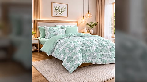 CANADIAN 3‑Piece Sateen Bedsheet Set.