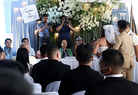 (March 19 2026) About 26 couples with PDL partners tie the knot during the annual “Kasalan sa Piitan”,  Mandaluyong Mayor Menchie Abalos  presided over the ceremony along with Bureau of Jail Management and Penology BJMP officers, and other City officials, held at the Mandaluyong City Jail on Thursday, March 19, 2026, it is also the St. Joseph’s Day celebration,  honors Joseph as the foster-father of Jesus, husband of Mary, and patron saint of workers and families. Photo/Analy Labor
