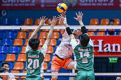 GIAN Glorioso and Criss Cross inch closer to an elimination round sweep following a 25-17, 25-14, 25-12 win over VNS Always Bright Laticrete in the 2026 Spikers’ Turf Open Conference Friday at the Filoil Centre.