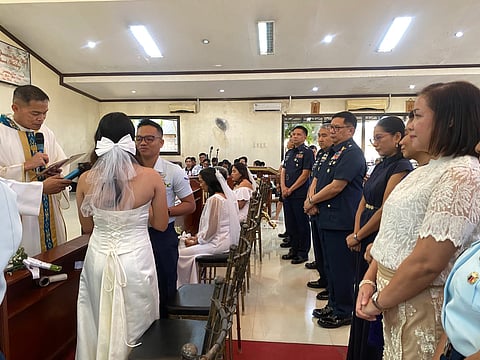 Air Force unit hosts mass wedding, vow renewal in Palawan