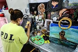 FEMALE inmates at the Quezon City Jail engage in livelihood activities under the local government’s welfare program.