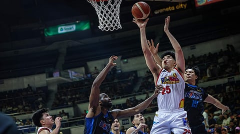 ADRIAN Nocum drives his way to 17 points, including 13 in the second period, in Rain or Shine’s 109-102 win over Meralco in the PBA Commissioner’s Cup on Friday at the Smart Araneta Coliseum.