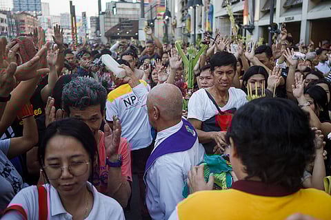Friday Mass in Quiapo Church