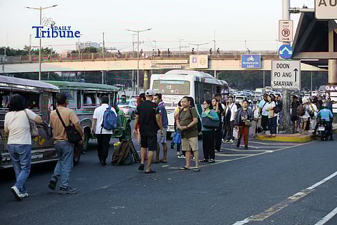 (March 27 2026) Situation at Philcoa along Commonwealth avenue on the second day of transport strike amid rising fuel prices, Commuters waiting for public transportation to ride, on Friday morning, March 27, 2026. Photo/Analy Labor 