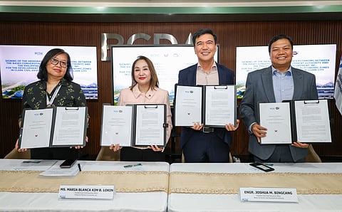 Philippine Pharma Procurement Inc. (PPPI) President and Chief Executive Officer Maria Blanca Kim B. Lokin and Bases Conversion and Development Authority (BCDA) President and CEO Joshua M. Bingcang sign a memorandum of understanding for the conduct of a collaborative study on the development of pharmaceutical economic zones within the Clark Civil Aviation Complex in Pampanga and New Clark City in Tarlac. BCDA Chairperson Atty. Larry Paredes and PPPI Sales Manager Olga L. Layog witness the signing.