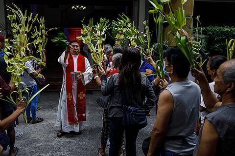 Palaspas for the homeless and wounded in Manila