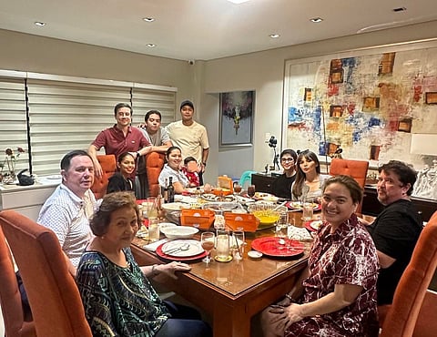 Maine Mendoza present at Atayde Family gathering
