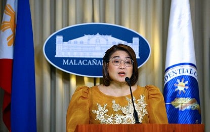 ON Tuesday, 1 April 2026, Palace Press Officer, Presidential Communications Office Undersecretary Claire Castro said the government is doing its best to ensure that Filipinos do not have to bear the weakened peso.