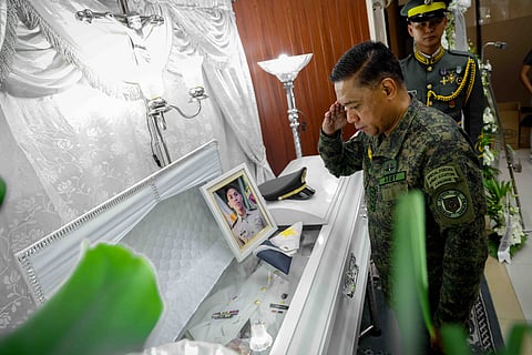 AFP chief honors fallen soldier, visits wounded troops