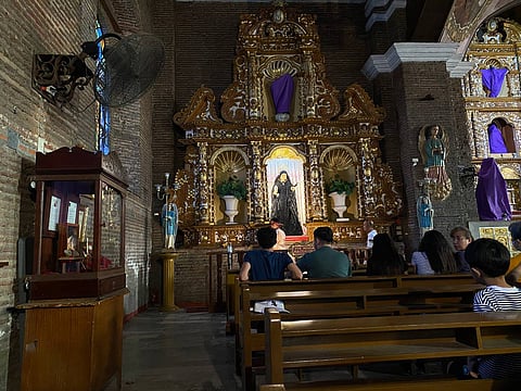 Black Saturday draws quiet devotion as faithful reflect