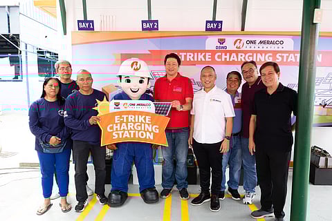POWERING sustainable livelihood.  The installation of the e-trike charging station was made possible by the efforts of DSWD, represented by Assistant Secretary Ulysses Aguilar (rightmost), OMF led by president Jeffrey Tarayao (fourth from right), the city government of Valenzuela led by Congressman Kenneth Gatchalian (fifth from right), Barangay Lawang Bato chairman Oristes Tolentino (3rd from right) and MULCETRODA led by president Editho Advincula (3rd from left).