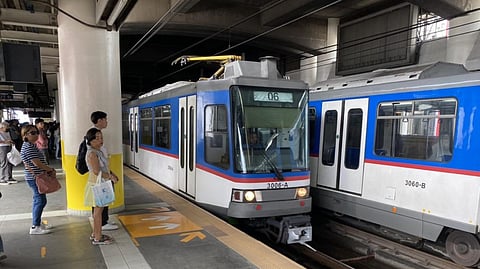 THE MRT-3 Ayala Station is unusually without rushing passengers on a Friday afternoon.