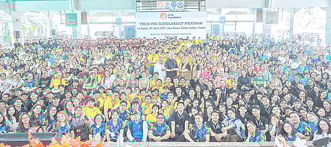 FATHER Arnold Bernardo M. Sanico, SDB (center), rector of Don Bosco Youth Center Tondo, receives the P14.4-million check donation from IF representative Dr. Patricia M. Licup.