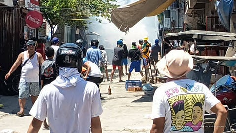 Clash erupts in Taguig demolition; 6 hurt