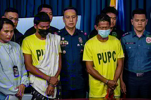 Manila Mayor Francisco "Isko" Moreno Domagoso presents the suspects in the fatal stabbing in Tondo during a press conference at Manila City Hall on Wednesday, April 15, 2026.

The father-and-son suspects claimed the 46-year-old victim attempted to draw a gun after a confrontation inside a computer shop in Happyland, Barangay 105, Tondo, prompting them to stab him.


