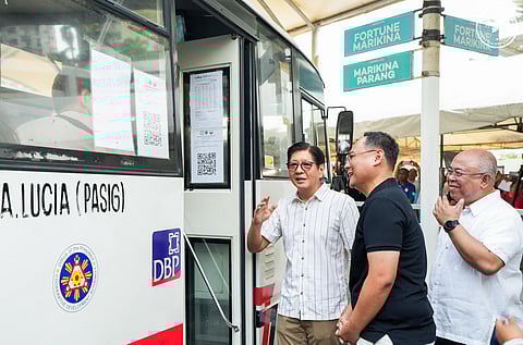 President Ferdinand Marcos Jr, DoTr Secretary Giovanni Lopez, and LTFRB chair Vigor Mendoza checked the rollout of the Net Service Contracting Program in Araneta Center, Cubao, on Monday.