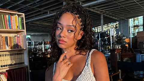 Manon makes surprise Coachella appearance  