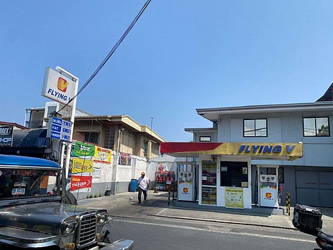 Despite lower pump prices in Kawit, Cavite, jeepney drivers say earnings remain insufficient, prompting renewed calls for fare hikes or further fuel price cuts.