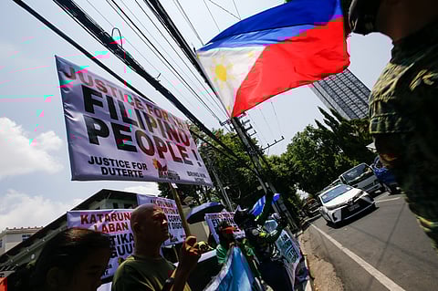 Supporters of FPRRD at the Supreme Court 