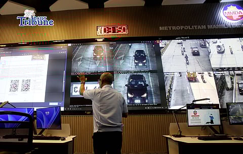 (April 23 2026) MMDA General Manager Nicolas Torre show to the media a quick demo showcasing the agency’s CCTV monitoring system used for the No Contact Apprehension Policy (NCAP) for traffic violation and littering at the MMDA Command Center on Thursday, April 23, 2026. The initiative aims to strengthen traffic enforcement and promote discipline among motorists through real-time. Photo/Analy Labor