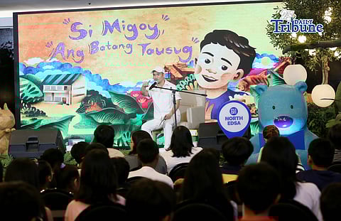 (April 23 2026) Chef Miguel Cabel Moreno read the story of the book titled “Si Migoy ang Batang Tausug” to the children at SM North Annex on Thursday April 23 2026, the Children also enjoy Coloring the tote bag and bookmark, as they marked World Book Day by bringing communities together to celebrate the joy and impact of reading, The initiative aims to inspire a new generation of readers, highlighting how stories connect people, shape minds, and empower communities through learning and imagination. Photo/Analy Labor
