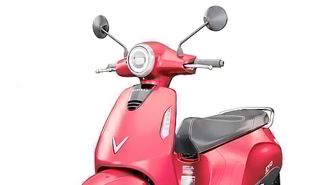 SWAPPABLE batteries sit at the center of VinFast’s e-scooter rollout as the company prepares its dealer network and charging infrastructure plans.