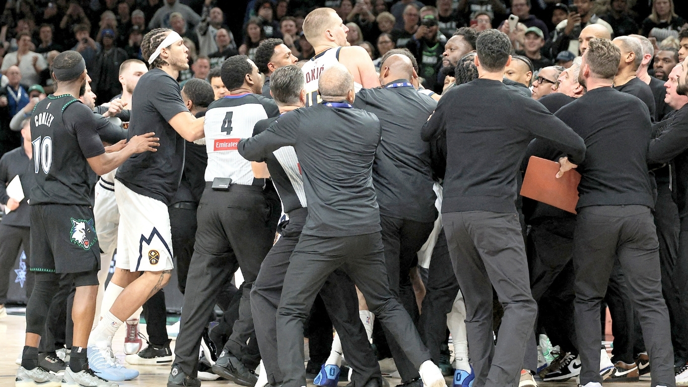 Jokic, Randle fined for late-game scuffle