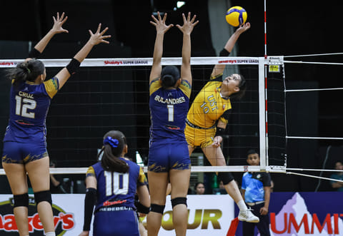 NICOLE Pelaez and the UST Junior Tigresses hang tough down the stretch to eke out a 25-22, 19-25, 17-25, 25-19, 15-11 win over the NUNS Lady Bullpups in the semifinals of the SGVIL Rising Stars Cup Division 1 on Thursday.