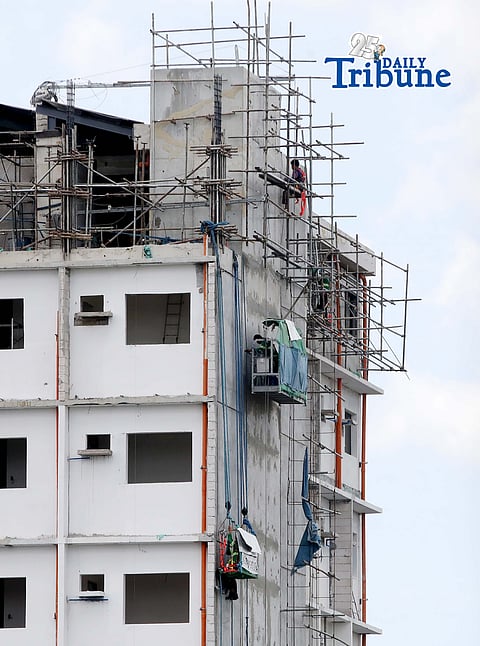 (May 05 2026) Workers at the top of the ongoing construction building in Quezon City. The Philippine Statistics Authority (PSA) is conducting the May 2026 Labor Force Survey (LFS) This nationwide survey gathers data on employment, including construction workers, to formulate policies. Participation helps monitor labor force participation, employment, and unemployment rates. Photo/Analy Labor