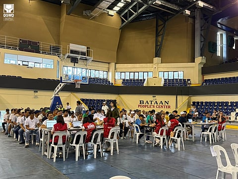 The Department of Social Welfare and Development (DSWD) Field Office 3 has provided cash relief assistance (CRA) worth P5,000 each to 616 qualified jeepney drivers and operators at the Bataan People’s Center in Balanga City, Bataan on May 11, 2026.