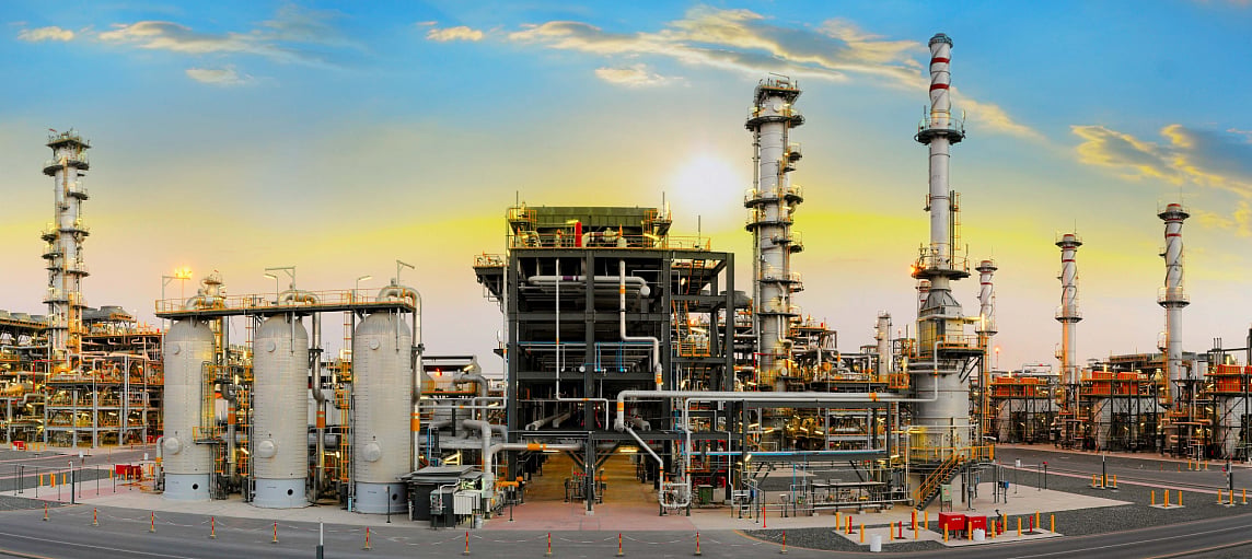 UAE Gas Complex Faces Long Recovery After Iran War Attacks