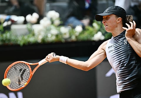 IGA Swiatek displays her deadly form in booking a 6-1, 6-2 win over Jessica Pegula to advance to the semifinals of the Italian Open women’s volleyball event.