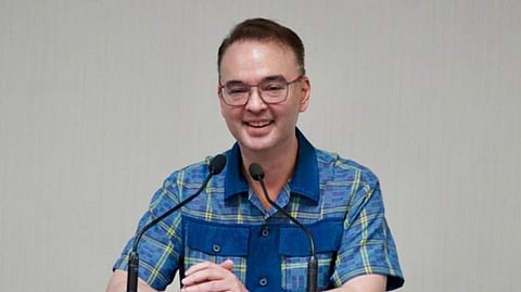 SENATE President Alan Peter Cayetano