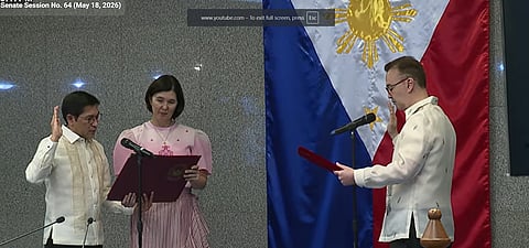 Jose Luis Montales took an oath today, 18 May, as the new Senate Secretary, following the resignation of Mark Llandro Mendoza. 