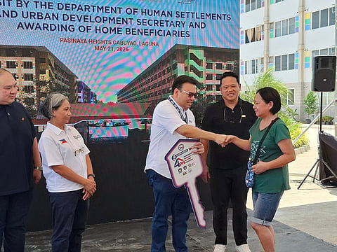 DHSUD, Pag-IBIG inspect 4PH housing project, turn over units in Cabuyao